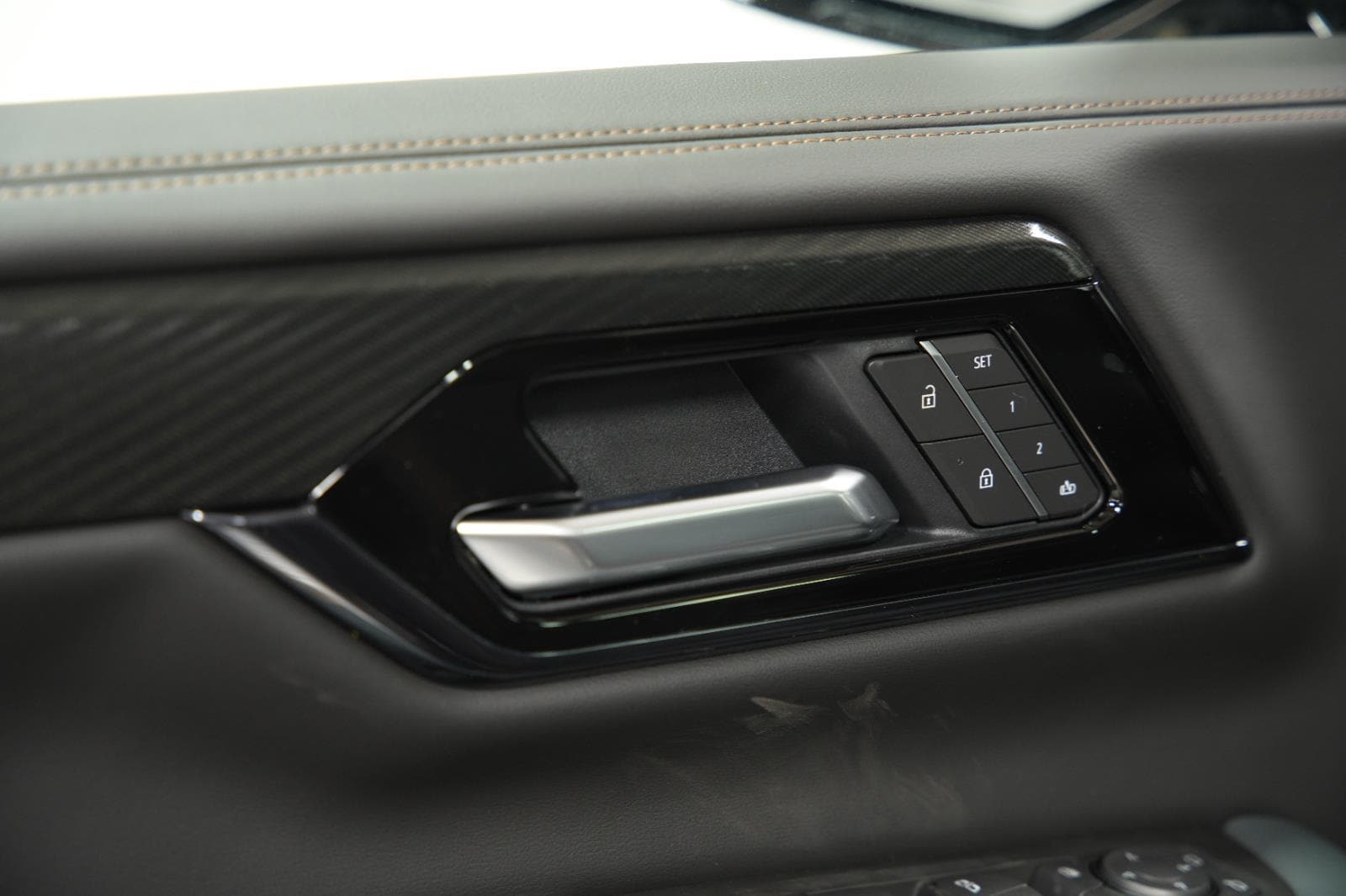 2026 GMC Yukon XL AT4 - Photo 28