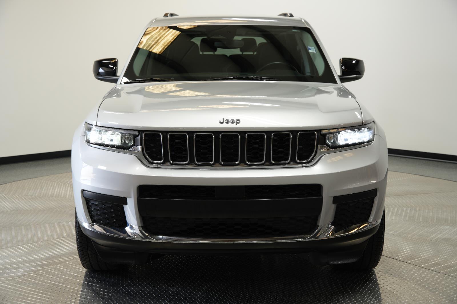 Used 2022 Jeep Grand Cherokee L Laredo with VIN 1C4RJKAG4N8590045 for sale in Kansas City