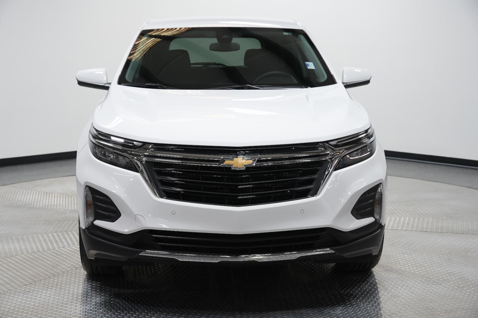 Used 2024 Chevrolet Equinox LT with VIN 3GNAXKEG4RL114401 for sale in Kansas City
