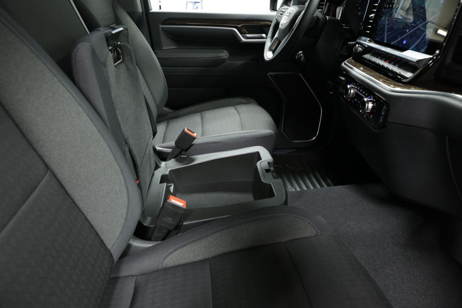 2026 GMC Sierra 2500HD SLE - Photo 18