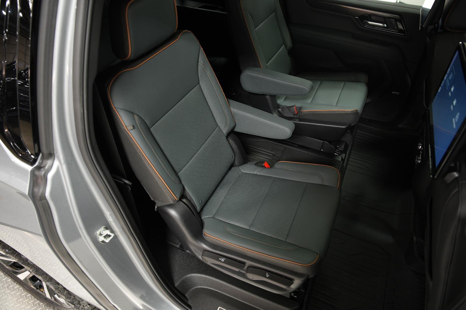 2026 GMC Yukon XL AT4 - Photo 18