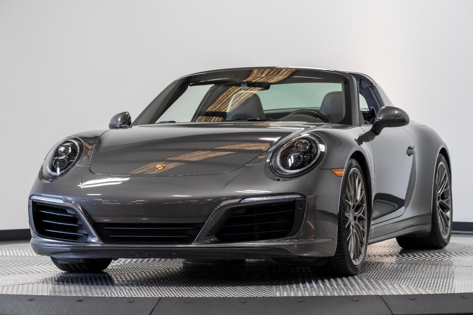 2017 Porsche 911 4S photo 3