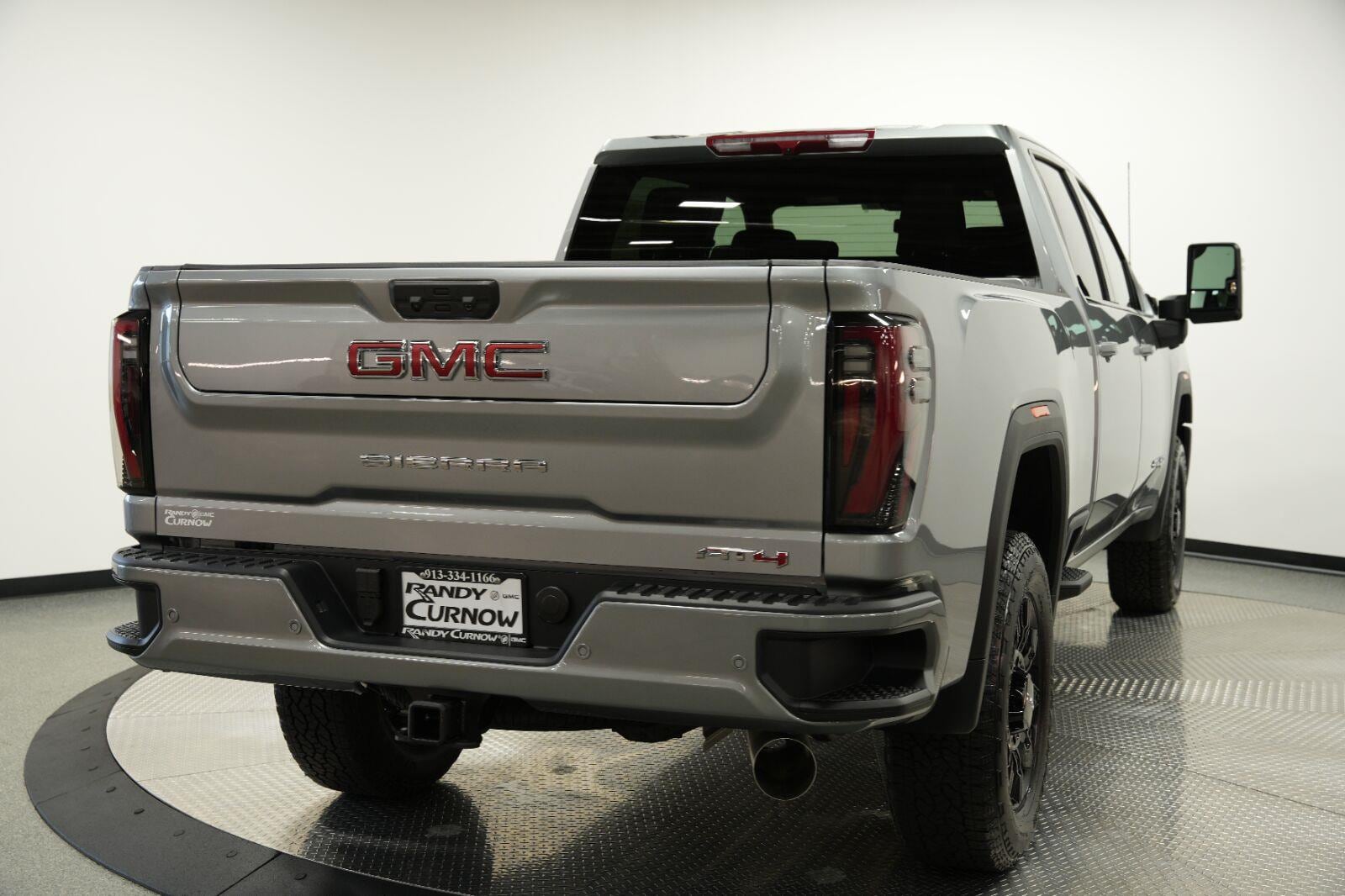 2026 GMC Sierra 2500HD AT4 - Photo 8
