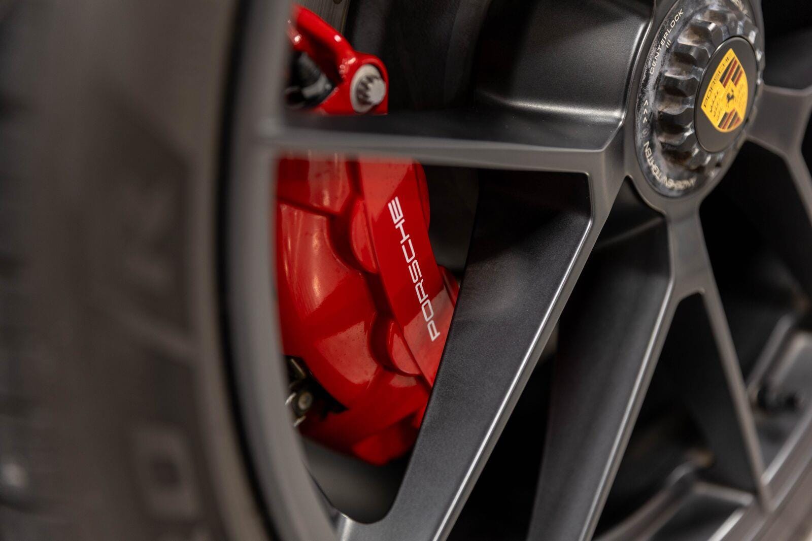 2026 Porsche 911 GTS - Photo 164
