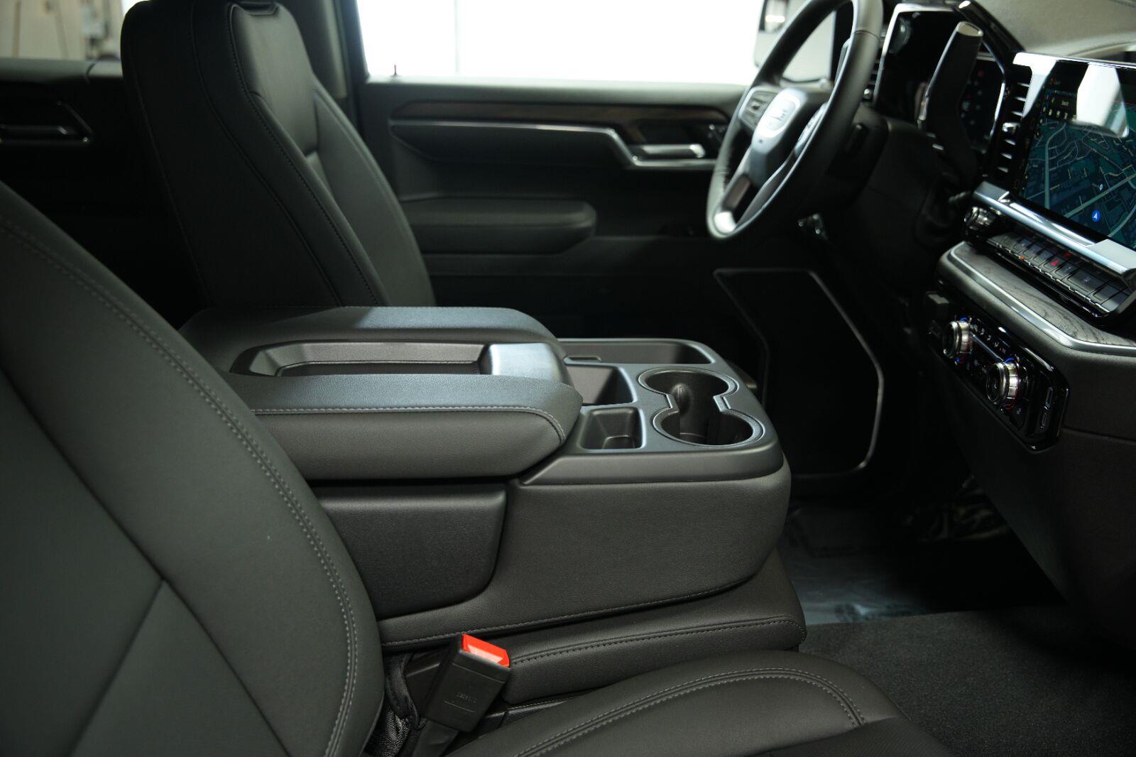 2026 GMC Sierra 1500 SLT - Photo 23