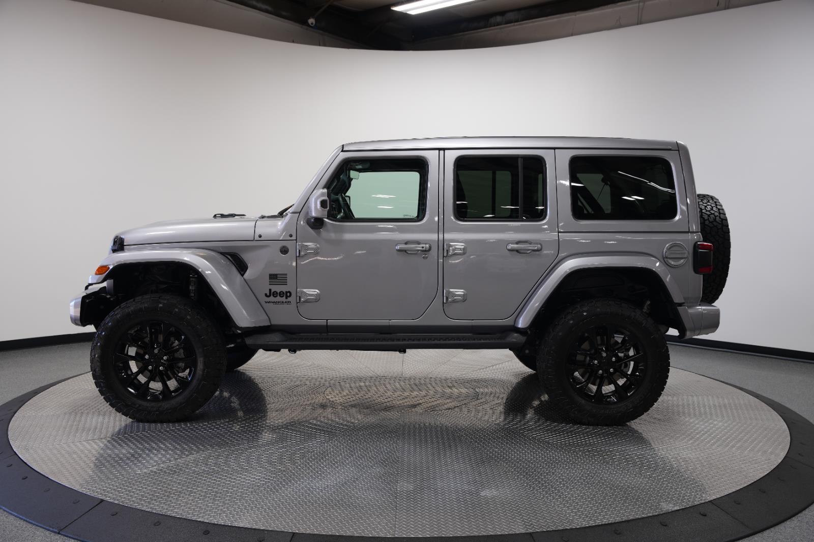 2021 Jeep Wrangler Unlimited Sahara High Altitude photo 4