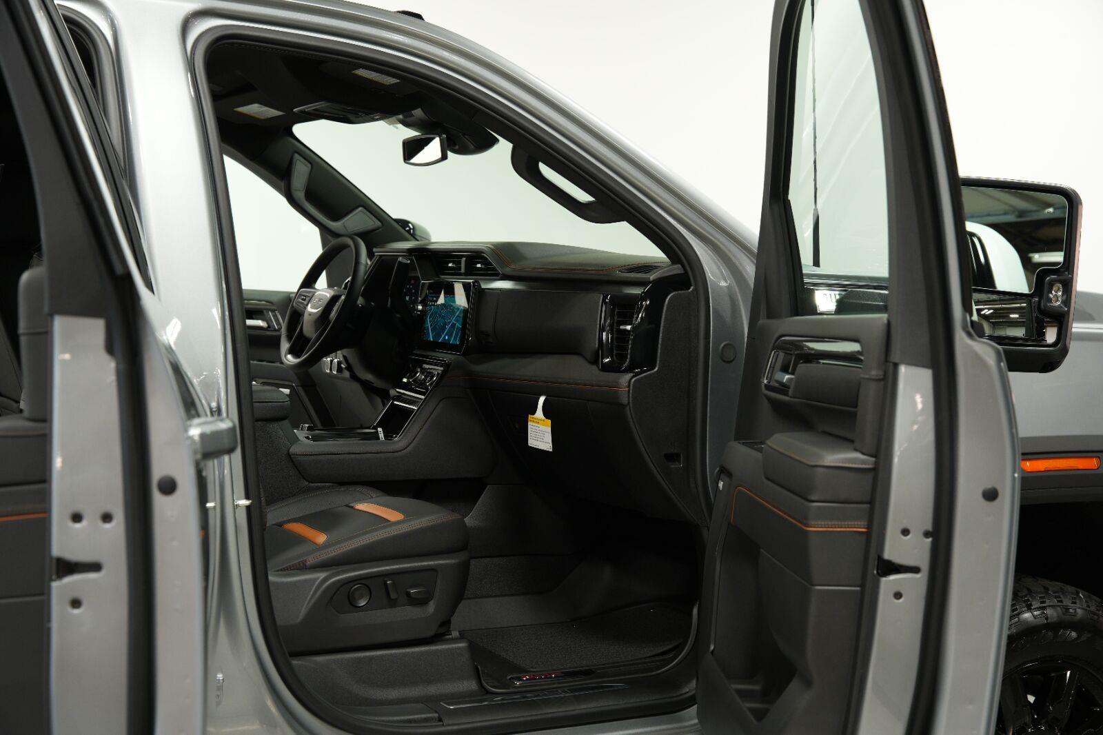 2026 GMC Sierra 2500HD AT4 - Photo 11