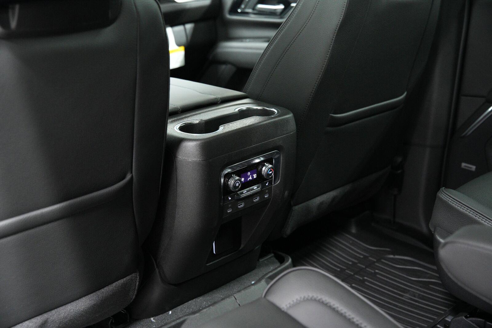 2026 GMC Yukon XL Denali - Photo 41