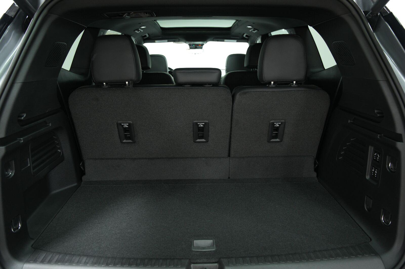 2026 GMC Acadia Denali - Photo 13