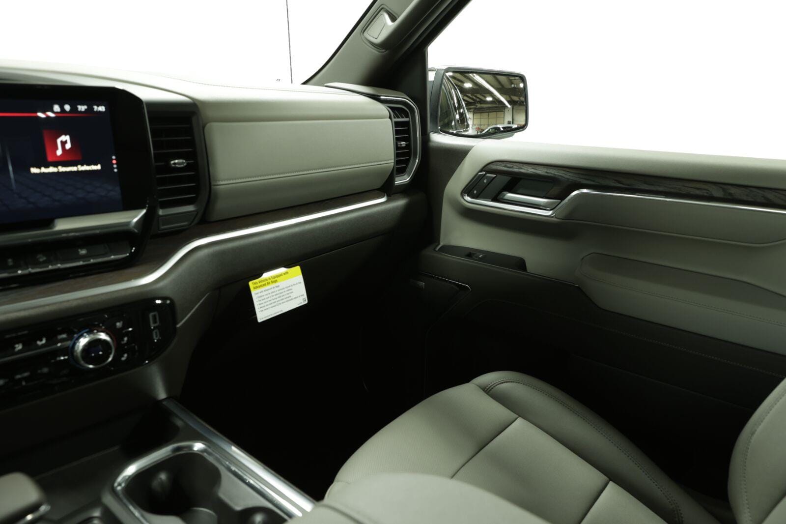 2026 GMC Sierra 1500 SLT - Photo 48