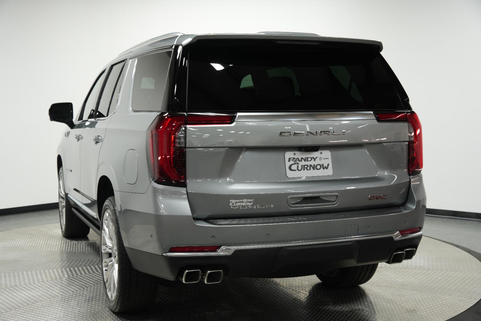 2026 GMC Yukon Denali - Photo 8