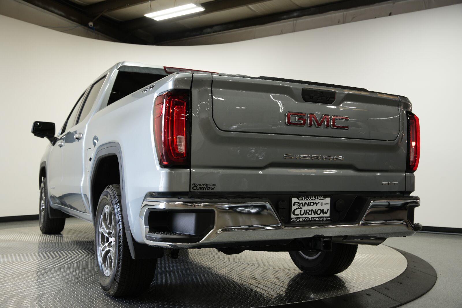 2026 GMC Sierra 1500 SLT - Photo 28