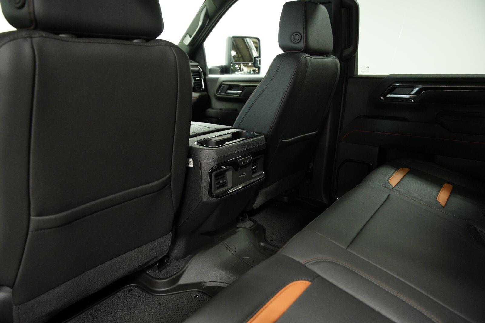 2026 GMC Sierra 2500HD AT4 - Photo 30