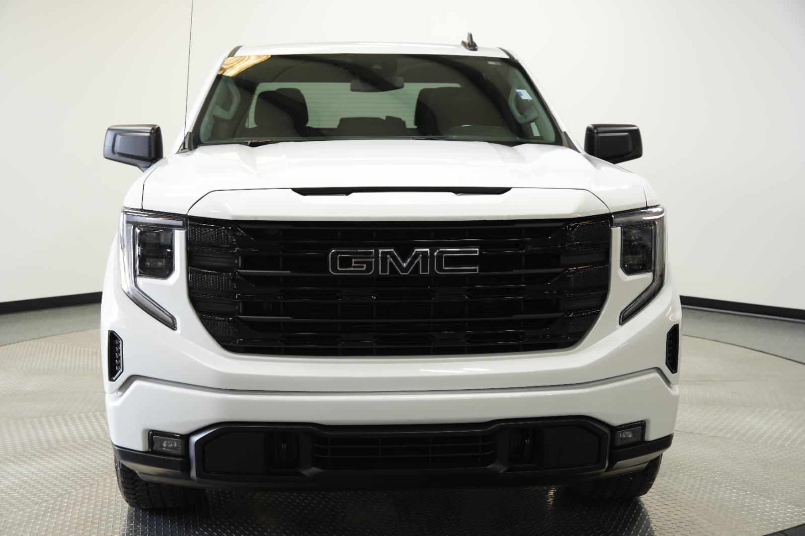 Used 2022 GMC Sierra 1500 Elevation with VIN 3GTPUCEK6NG517935 for sale in Kansas City