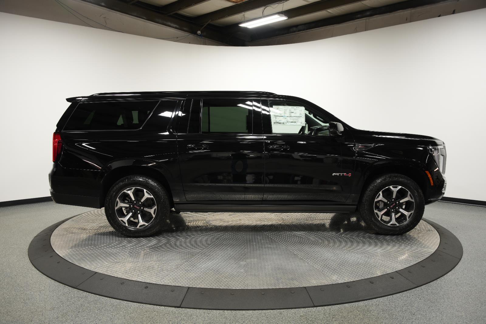 2026 GMC Yukon XL AT4 - Photo 11