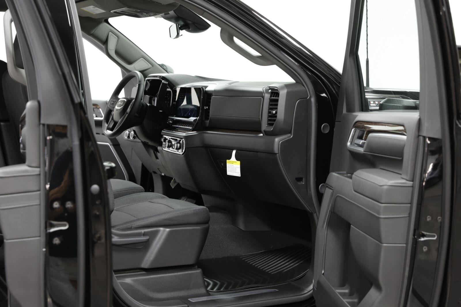 2026 GMC Sierra 2500HD SLE - Photo 11