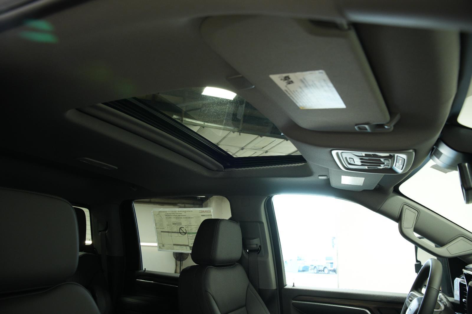 2025 GMC Sierra 2500HD SLT - Photo 18