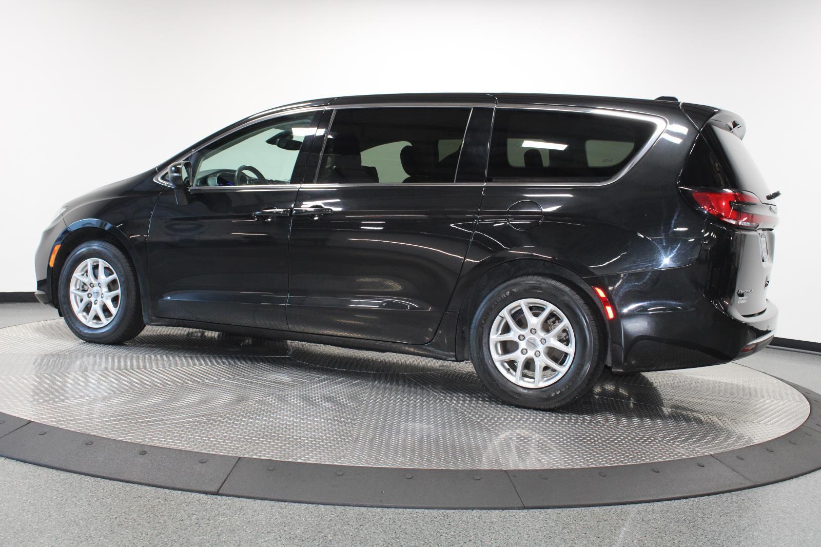 2023 Chrysler Pacifica Touring L - Photo 6
