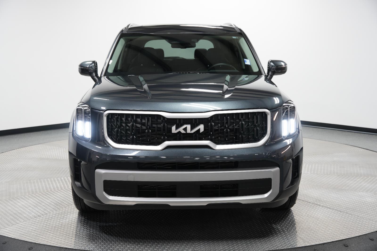 Used 2023 Kia Telluride EX with VIN 5XYP3DGC5PG399859 for sale in Kansas City