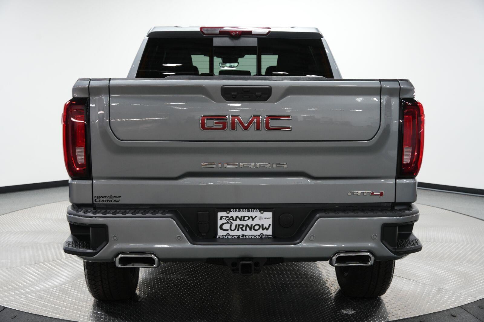 2026 GMC Sierra 1500 AT4 - Photo 9