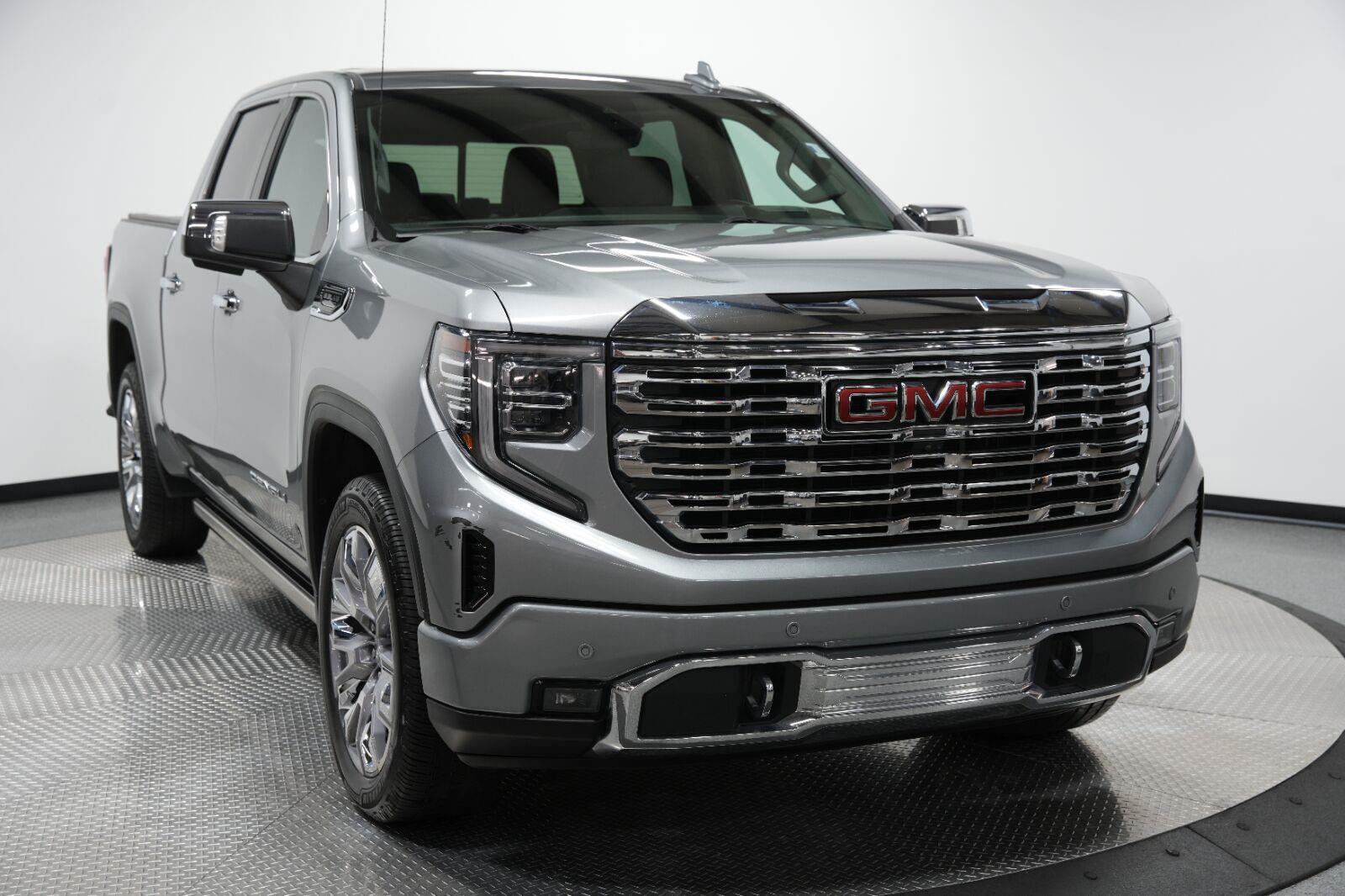 Used 2023 GMC Sierra 1500 Denali Denali with VIN 1GTUUGED8PZ187133 for sale in Kansas City