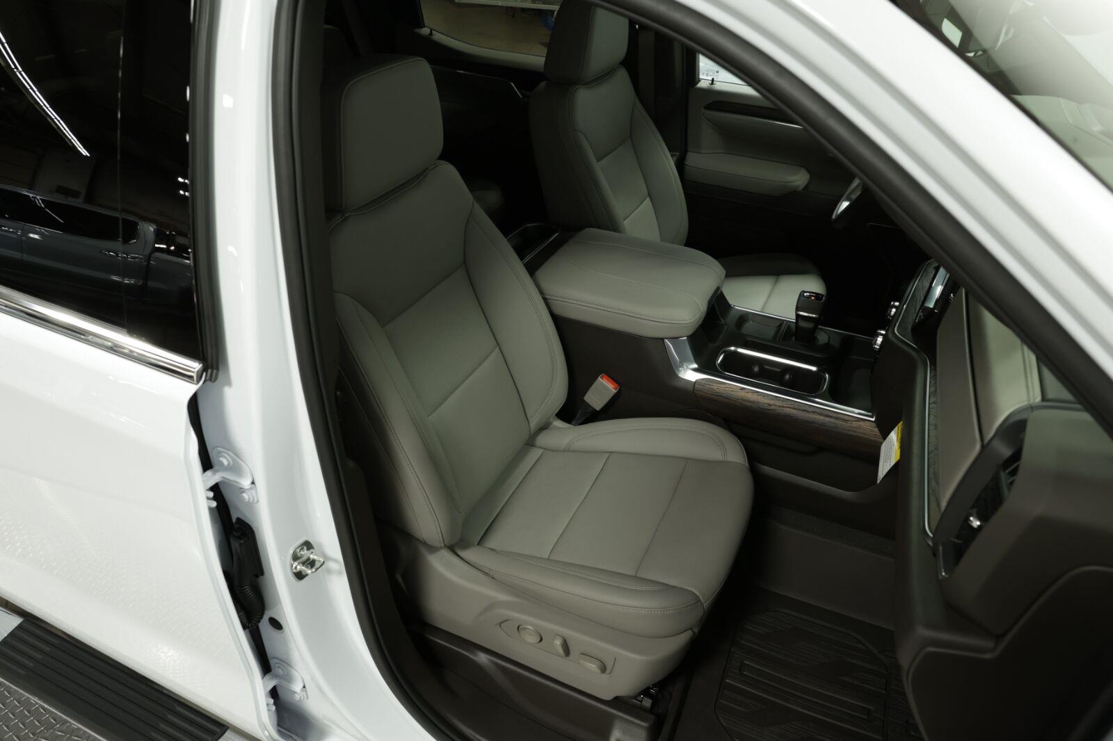 2026 GMC Sierra 1500 SLT - Photo 16