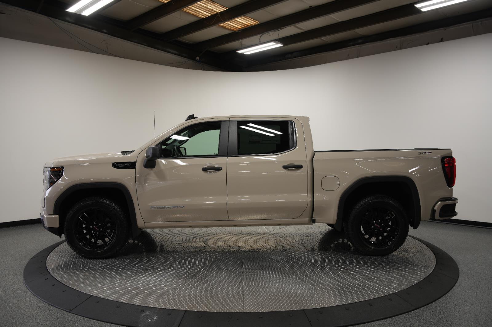 2026 GMC Sierra 1500 Pro - Photo 4