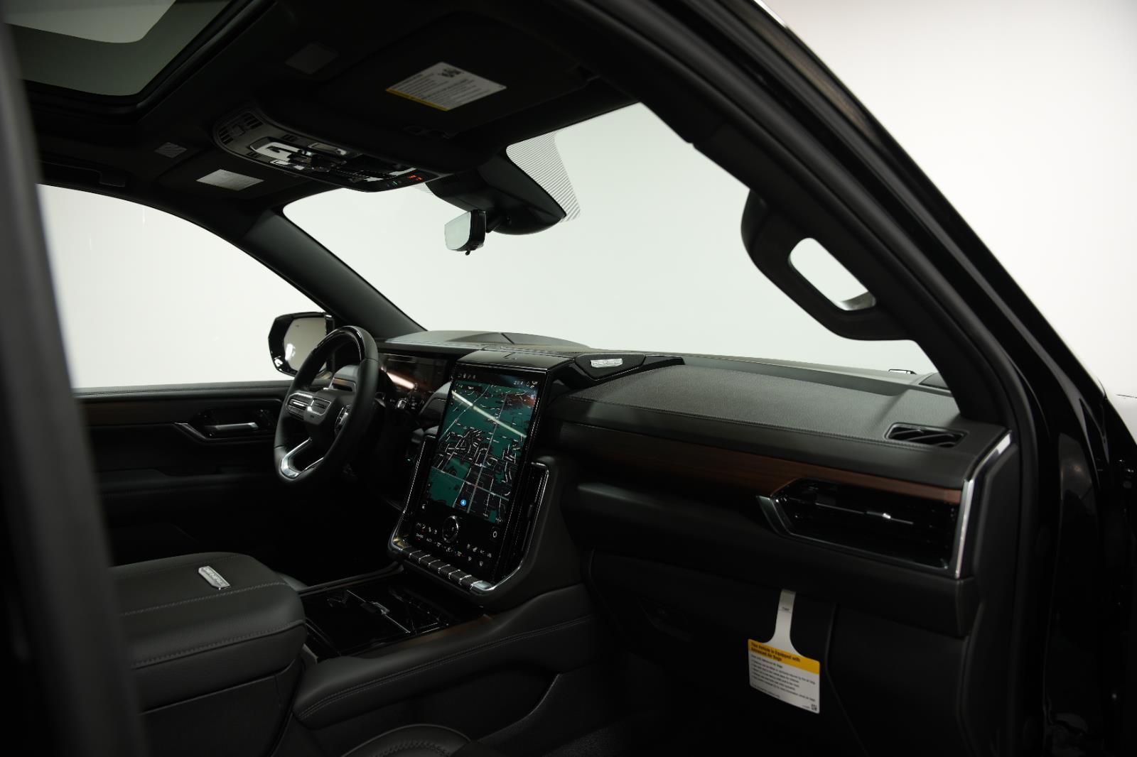 2026 GMC Yukon Denali - Photo 24