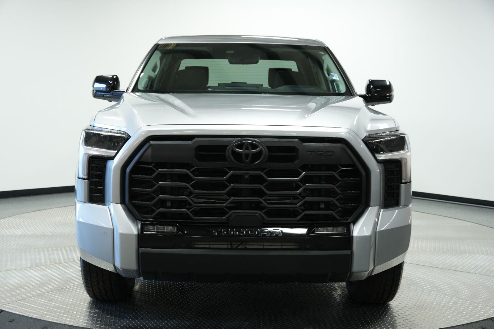 Used 2024 Toyota Tundra Limited with VIN 5TFWA5DB6RX232784 for sale in Kansas City