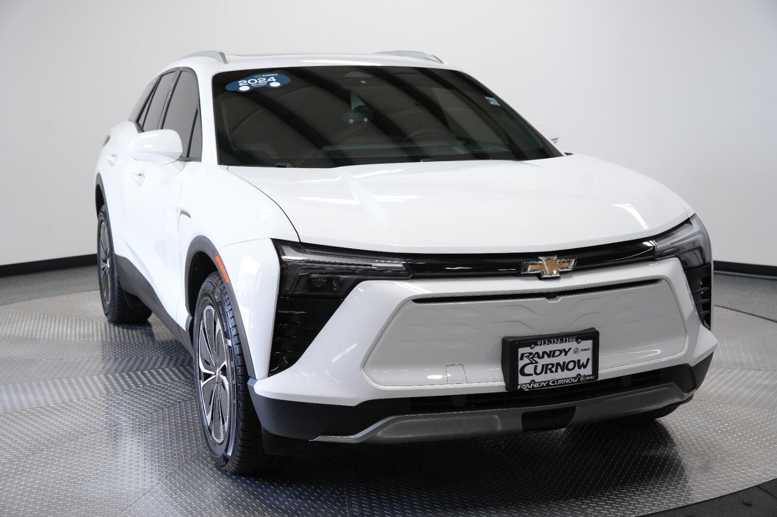Used 2024 Chevrolet Blazer EV LT with VIN 3GNKDBRJ3RS249216 for sale in Kansas City