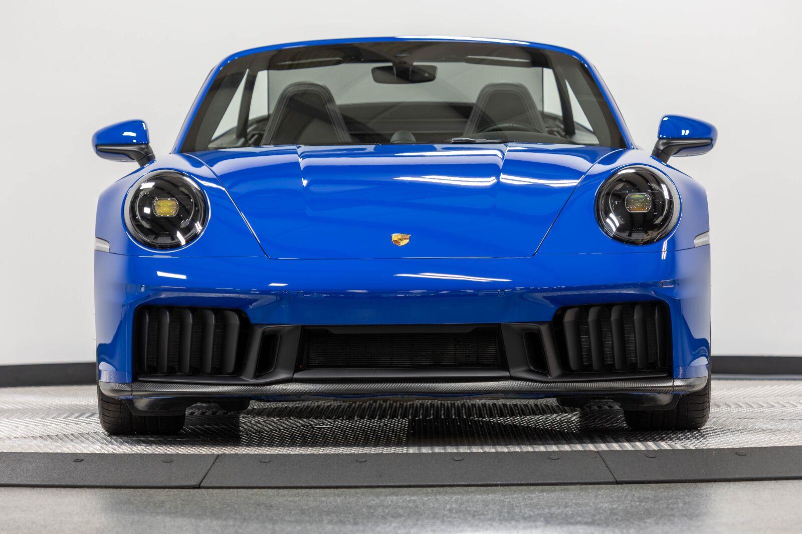 2026 Porsche 911 GTS - Photo 16