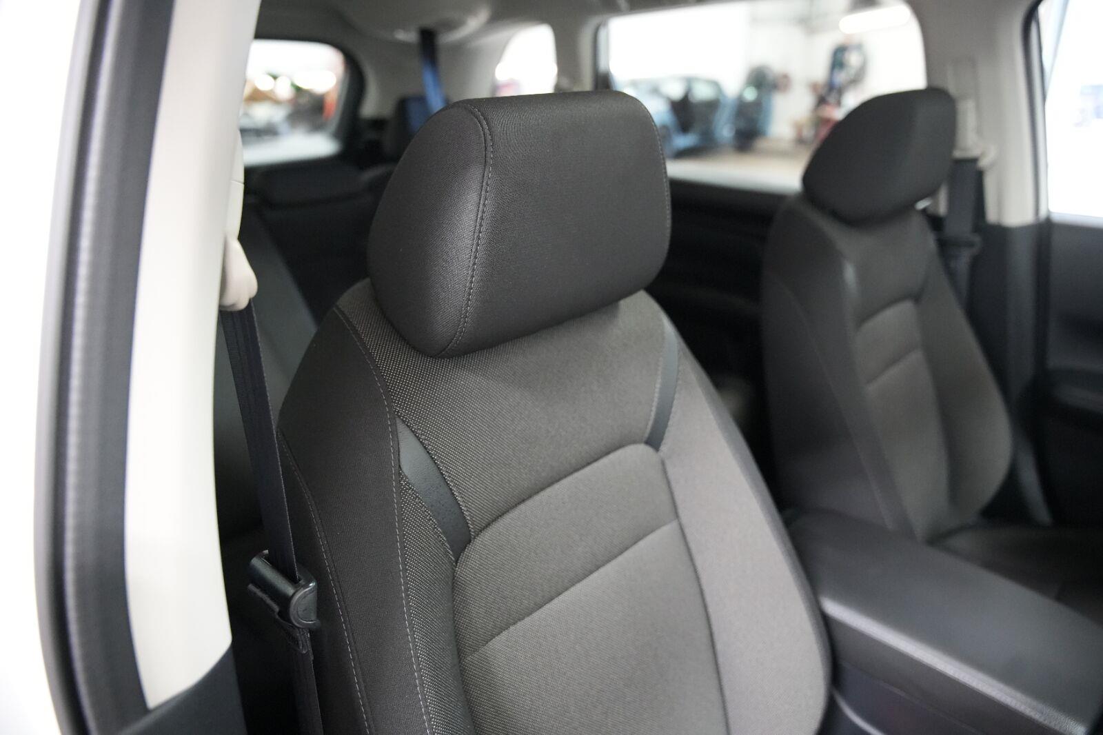 2025 Honda CR-V EX - Photo 25
