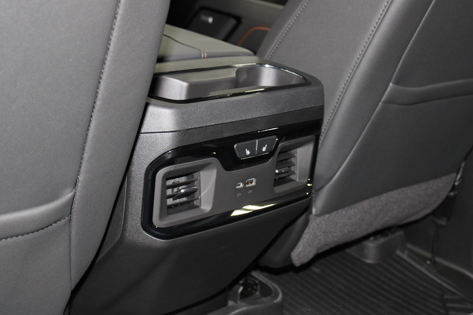 2026 GMC Sierra 2500HD AT4 - Photo 27