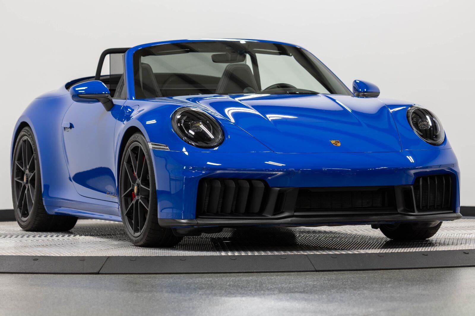 2026 Porsche 911 GTS - Photo 15