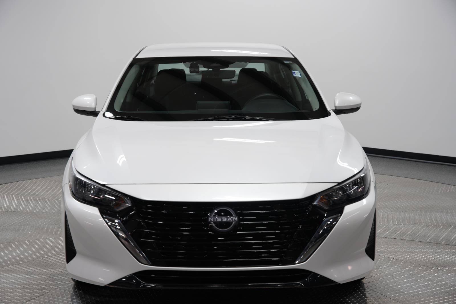 Used 2024 Nissan Sentra SV with VIN 3N1AB8CV7RY363373 for sale in Kansas City