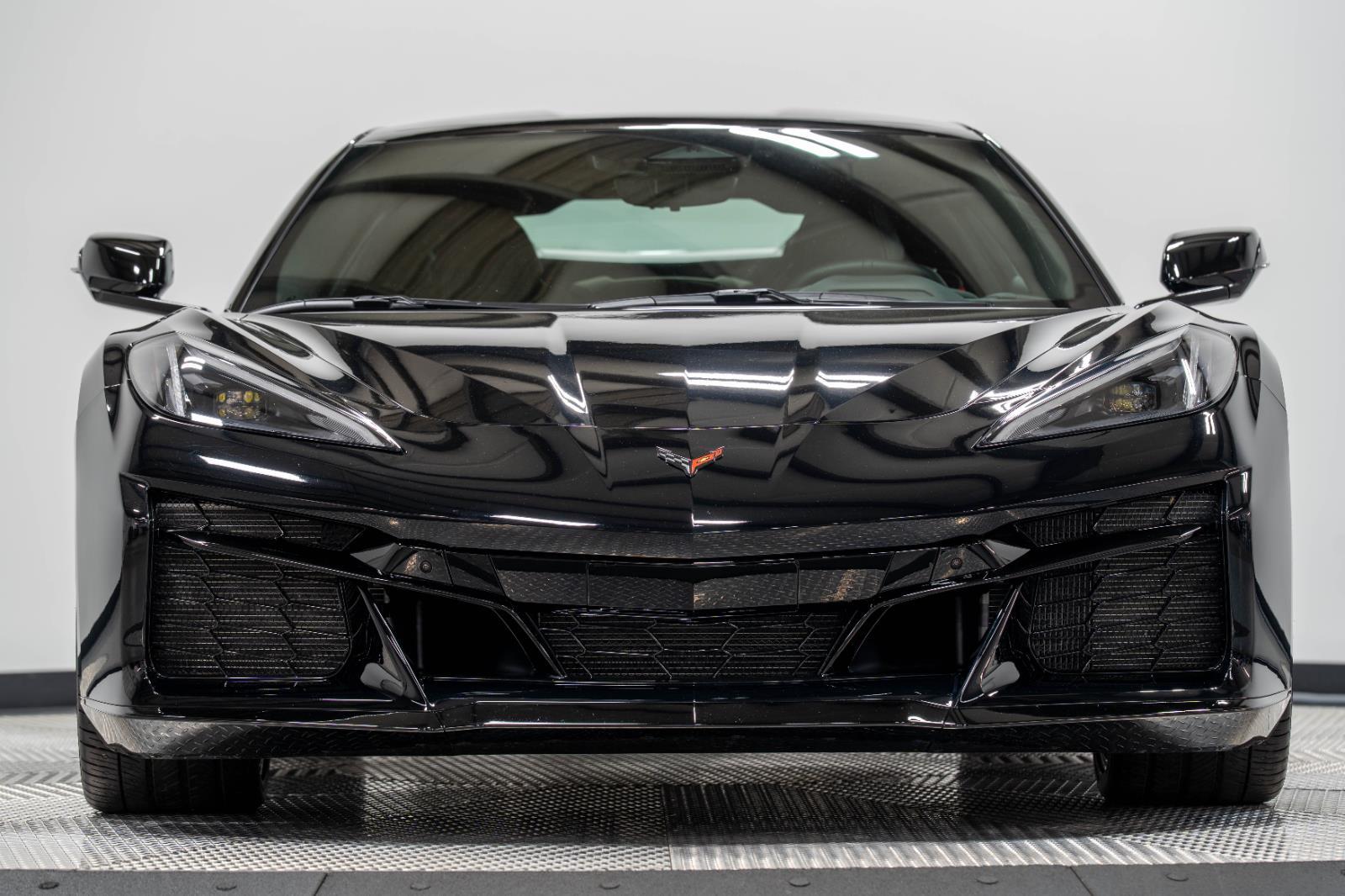 2025 Chevrolet Corvette E-Ray 2LZ photo 4