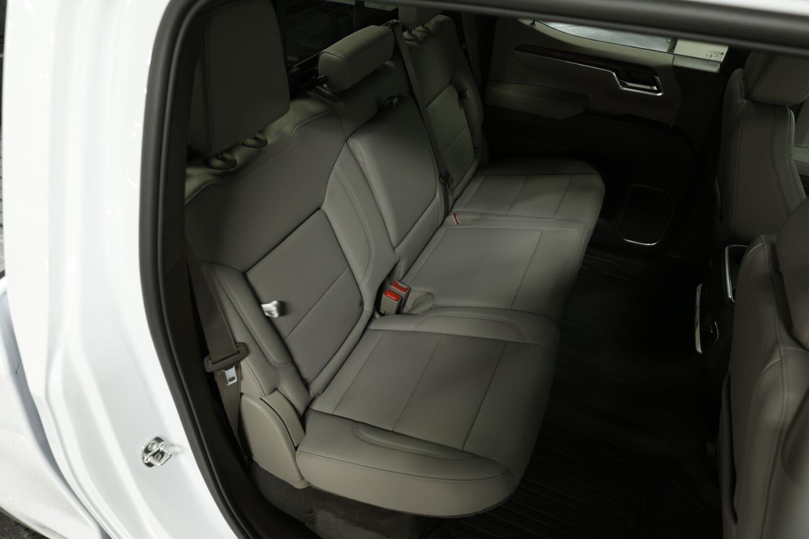 2026 GMC Sierra 1500 SLT - Photo 15