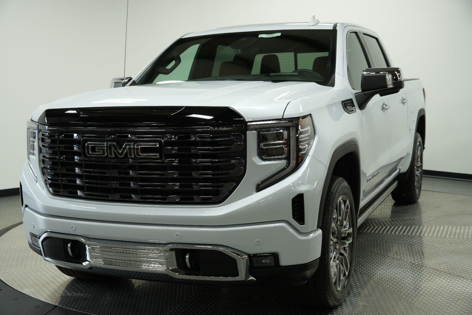 2026 GMC Sierra 1500 Denali Ultimate - Photo 5