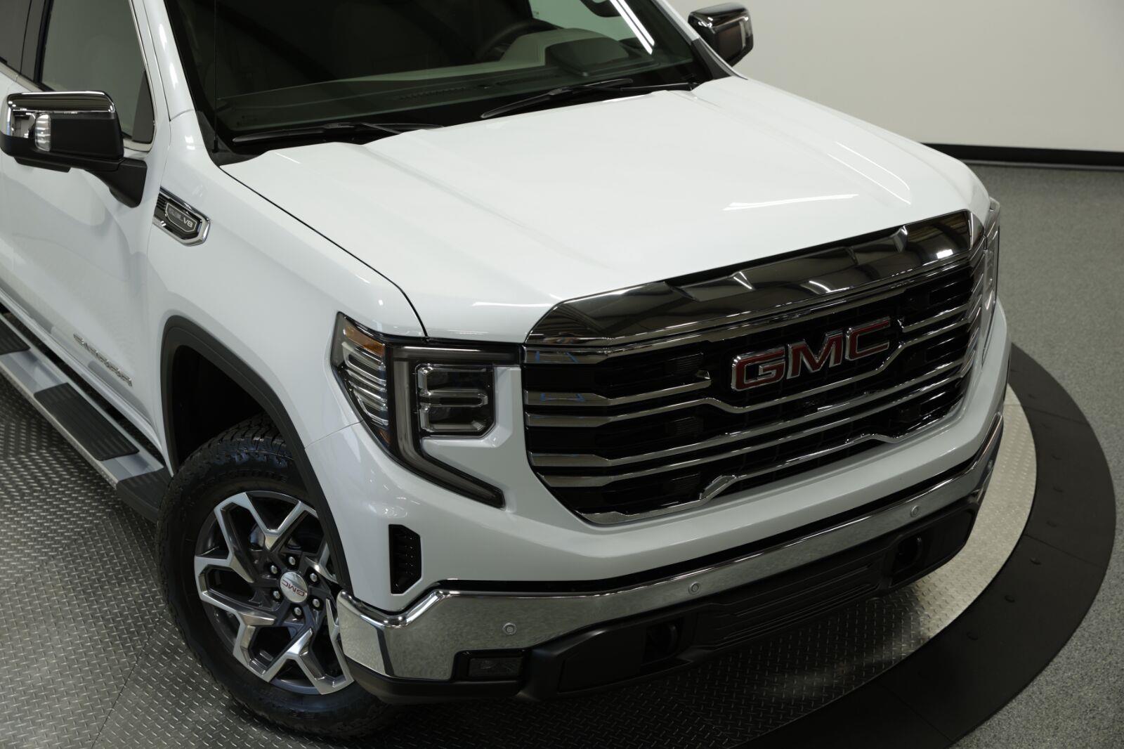 2026 GMC Sierra 1500 SLT - Photo 49