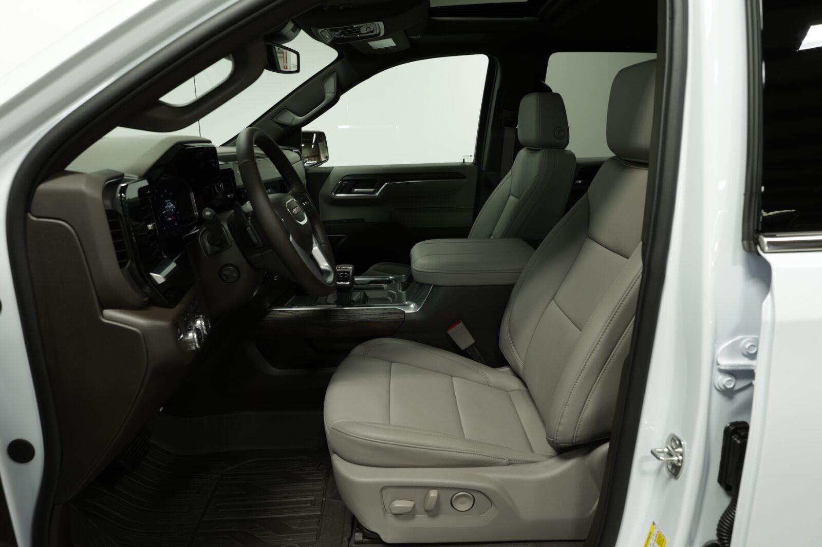 2026 GMC Sierra 1500 SLT - Photo 34