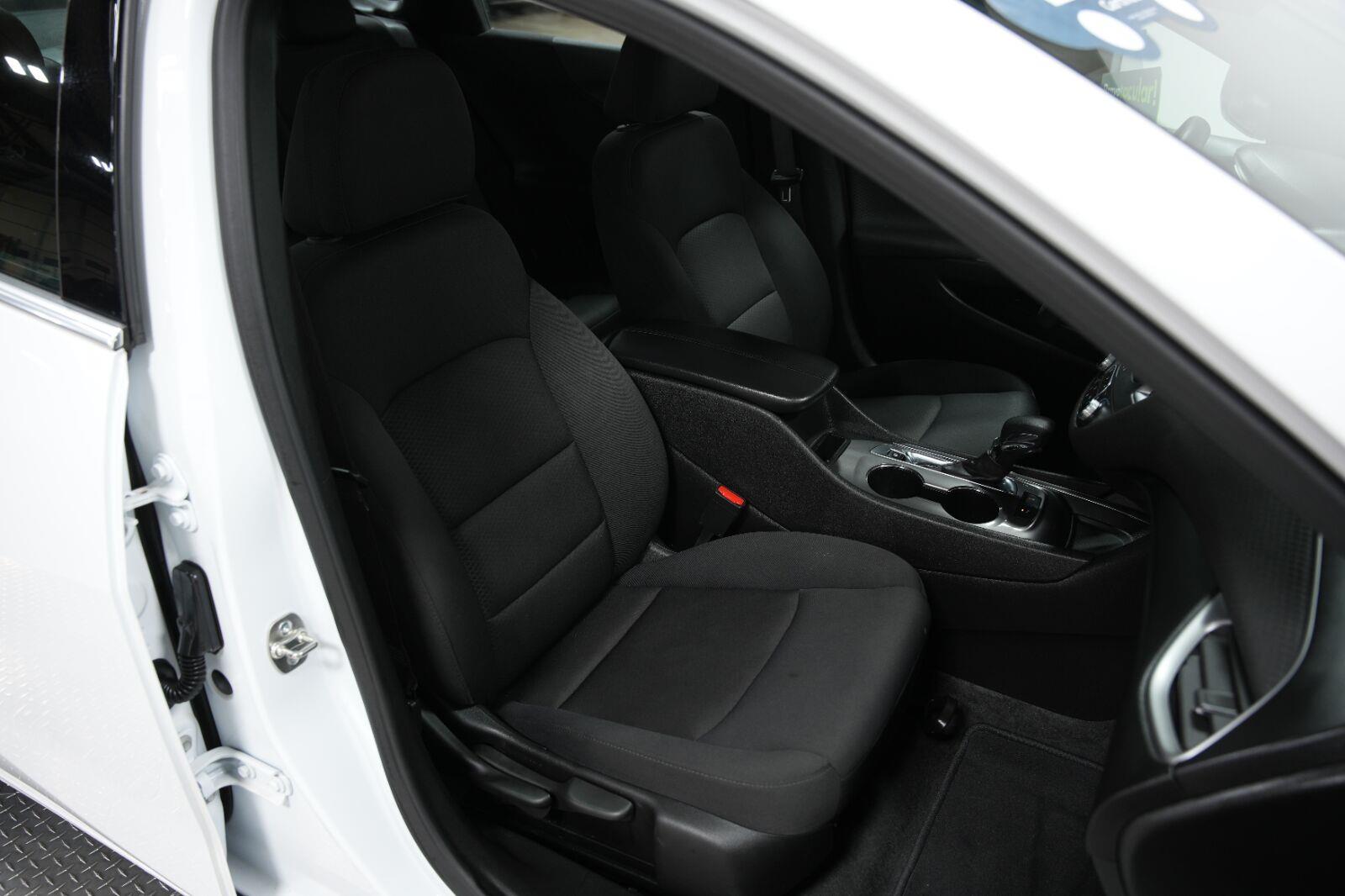 2025 Chevrolet Malibu 1LT - Photo 16