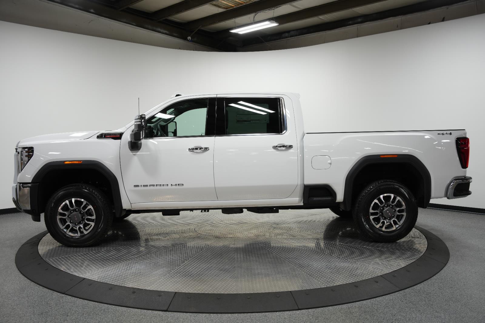 2025 Gmc Sierra 2500 HD SLT photo 4