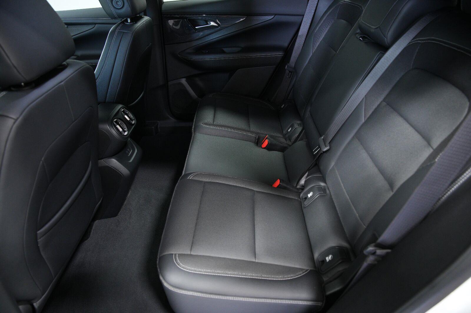 2024 Chevrolet Blazer EV LT - Photo 32