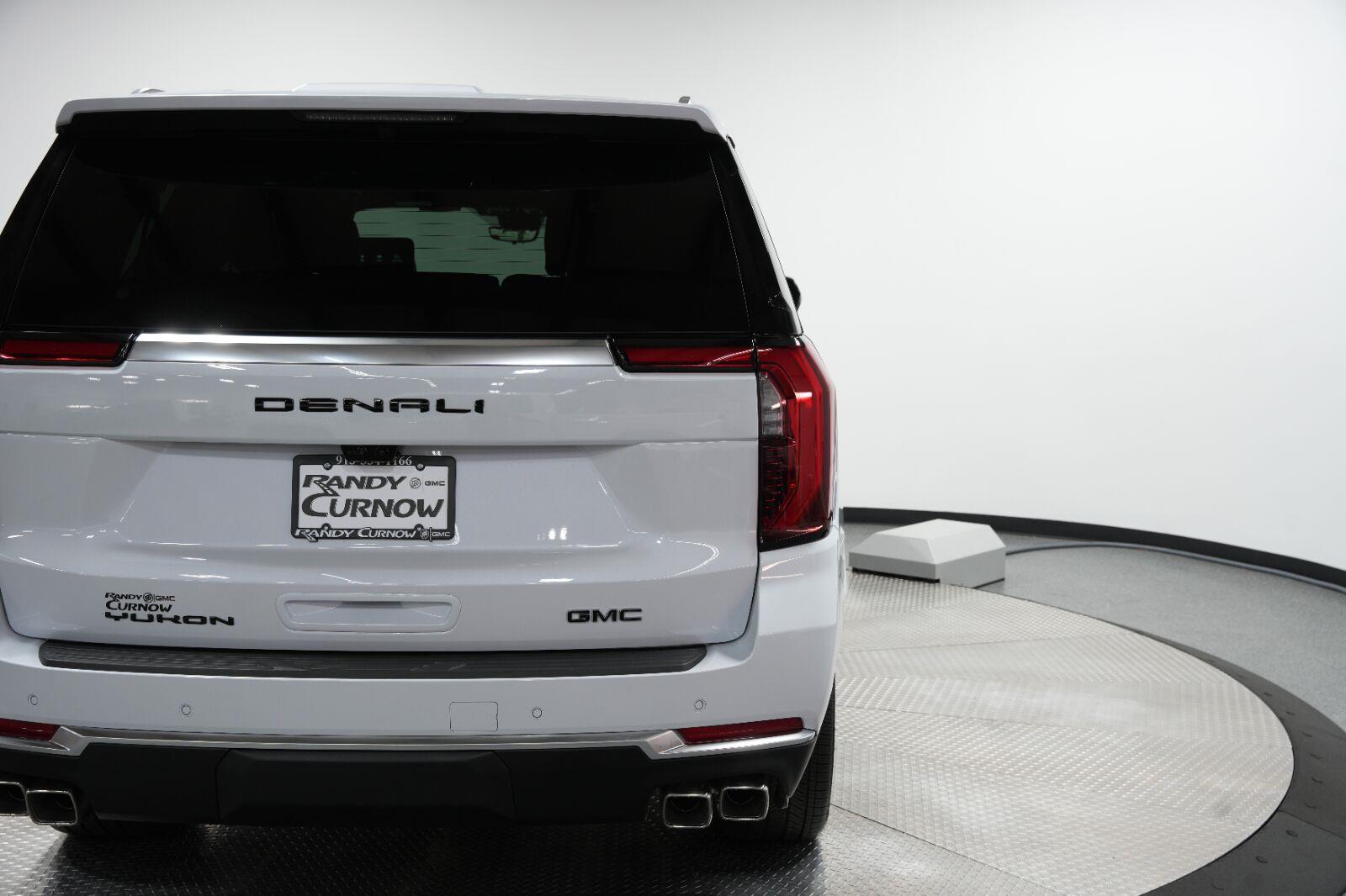 2026 GMC Yukon XL Denali - Photo 37