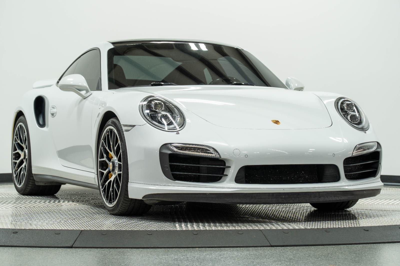 2015 Porsche 911 Turbo S