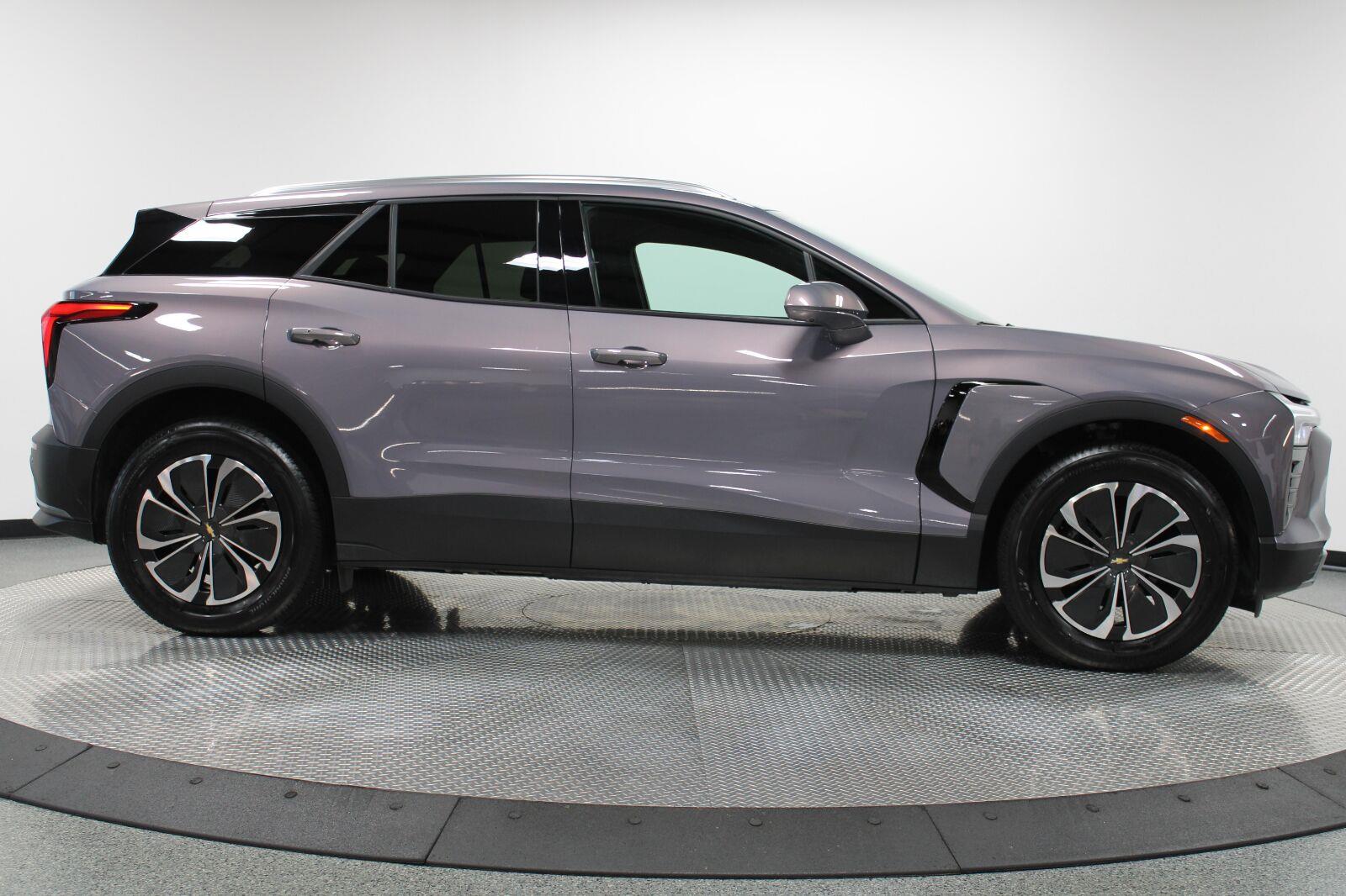 2024 Chevrolet Blazer EV LT - Photo 14