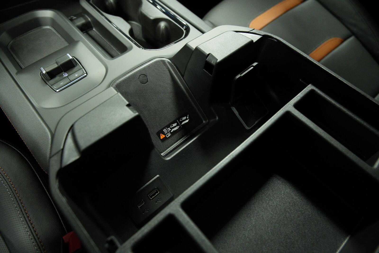 2026 GMC Sierra 2500HD AT4 - Photo 47