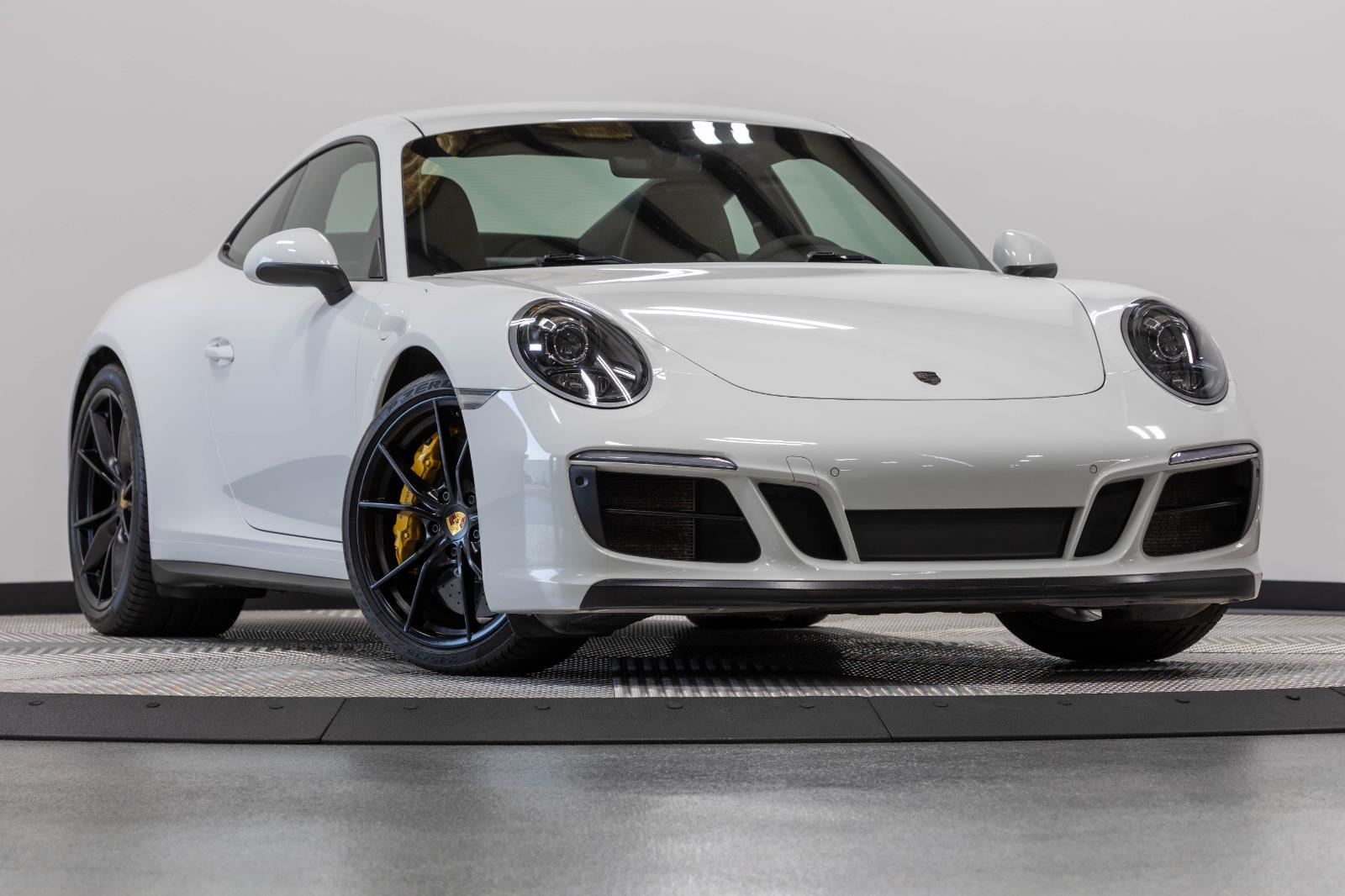 2019 Porsche 911 Carrera 4 GTS Coupe's photo