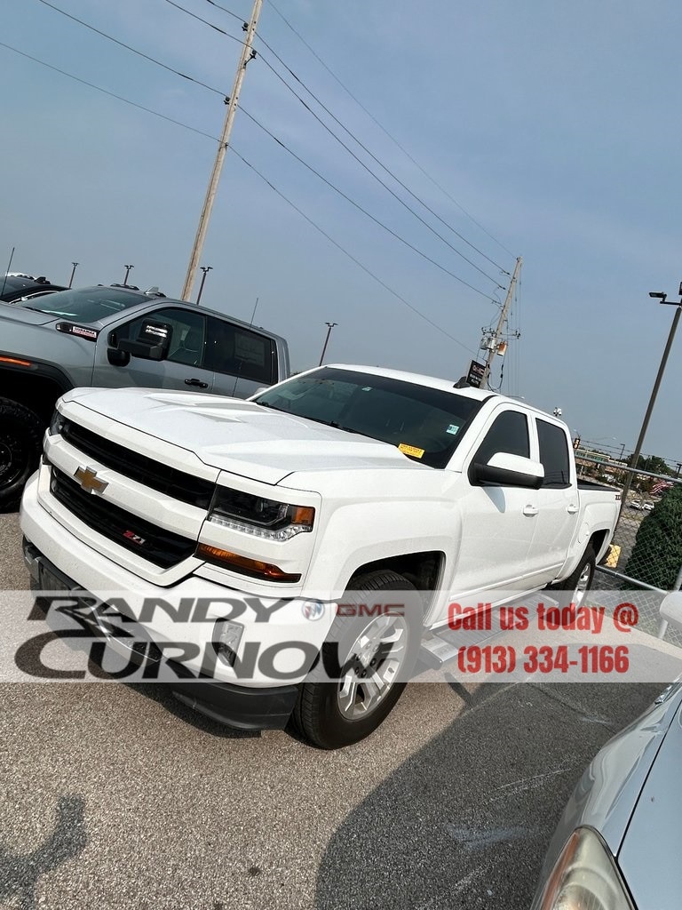 Used 2018 Chevrolet Silverado 1500 LT with VIN 3GCUKREC0JG387195 for sale in Kansas City, KS