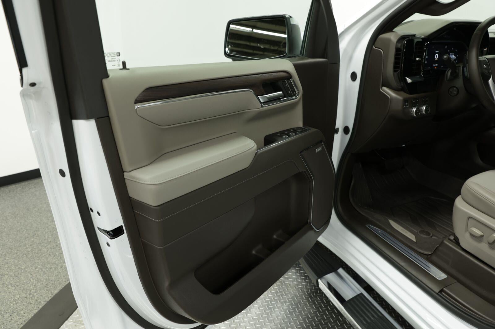 2026 GMC Sierra 1500 SLT - Photo 30